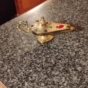 Decorative Gold Genie Lamp with Red and Blue Accents
